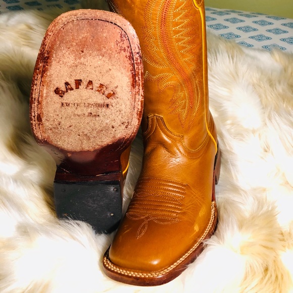 CORRAL EXOTIC LEATHER COWBOY BOOTS - Picture 2 of 5